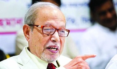 ছাত্রদের পাশে দাঁড়ানোর আহ্বান জানালেন সাবেক রাষ্ট্রপতি বদরুদ্দোজা