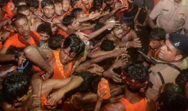 মন্দিরে পদপিষ্টে ৭ পুণ্যার্থীর মৃত্যু