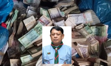 ত্রাণ মন্ত্রণালয়ের সাবেক সচিবের বাসা থেকে বিপুল পরিমাণ দেশি-বিদেশি মুদ্রা উদ্ধার