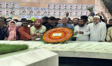 অবিলম্বে শেখ হাসিনাকে এনে আইনের আওতায় বিচার করা উচিত: ফারুক