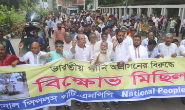 বাংলাদেশে কর্মরত ভারতীয়দের চাকরিচ্যুতির আহ্বান