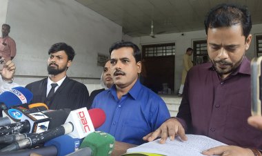 সুপ্রিম কোর্টের ভেতরে হামলা অর্থের বিনিময়ে প্রতিবেদন পাল্টে দেওয়ার অভিযোগ