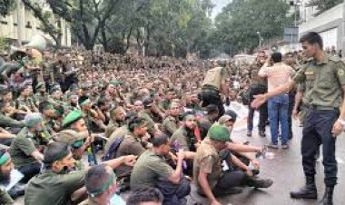 ৩৯০ আনসার কারাগারে