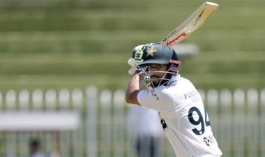  ৯৯ রানের জুটিতে স্বস্তি নিয়ে মধ্যাহ্নবিরতিতে পাকিস্তান