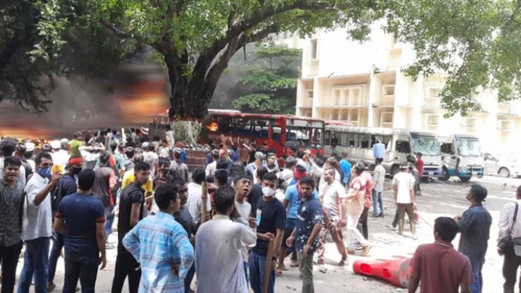 মিরপুরে ১০ আন্দোলনকারী গুলিবিদ্ধ