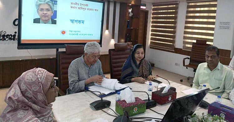  শিল্প মন্ত্রণালয়ে মতবিনিময় করেছেন উপদেষ্টা আদিলুর রহমান খান