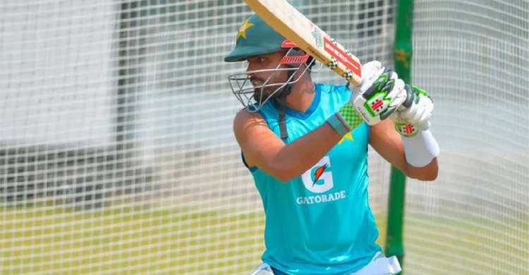 বাংলাদেশ-পাকিস্তান সিরিজ অনুশীলনের সময় বাবরের কুঁচকিতে বলের আঘাত, চোট কতটা গুরুতর?