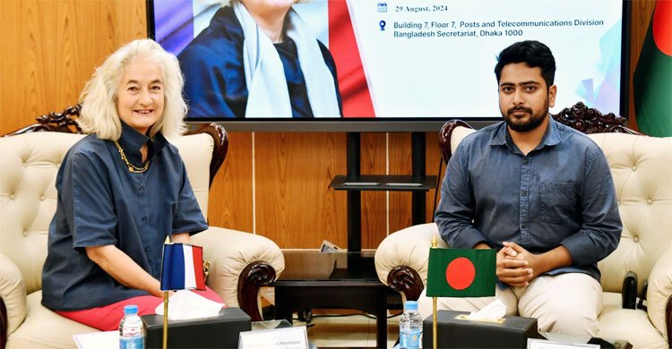 দুজন সরকারে এসেছি, বাকিরা প্রেসার গ্রুপ হিসেবে মাঠে: নাহিদ