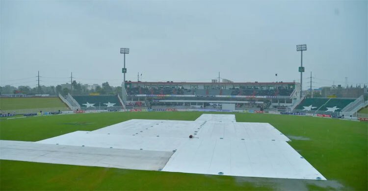  রাওয়ালপিন্ডি টেস্টের প্রথম দিন ভেসে গেলো বৃষ্টিতে