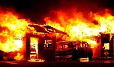 কেনিয়ায় স্কুলের বোর্ডিংয়ে ভয়াবহ অগ্নিকাণ্ডে নিহত ১৭ শিক্ষার্থী