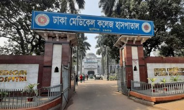 বৈষম্যবিরোধী ছাত্র আন্দোলন মৃত্যুর সঙ্গে পাঞ্জা লড়ে না ফেরার দেশে গুলিবিদ্ধ বাবলু