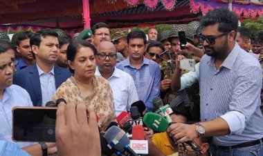 ভারতে ইলিশ উপহার হিসেবে যাচ্ছে না, রপ্তানি করা হবে: উপদেষ্টা