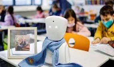 অসুস্থ শিশুদের পরিবর্তে স্কুলে যাবে রোবট