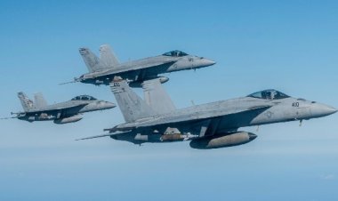 মাঝ আকাশে ইসরায়েল-ইরানের লড়াই