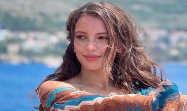 তৃপ্তির মাসিক আয় কত?