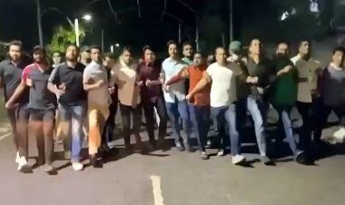  রাতে নিষিদ্ধ ঘোষণার পর ভোরে ছাত্রলীগের ঝটিকা মিছিল