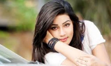 ভুল সিদ্ধান্তে পিছিয়ে পড়েছেন মাহি