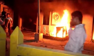 জাতীয় পার্টির অফিসে আগুন, ধাওয়া-পাল্টা ধাওয়া