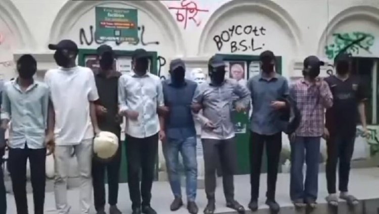 কালো মুখোশে ঢাবিতে আওয়ামী লীগের পক্ষে মিছিল