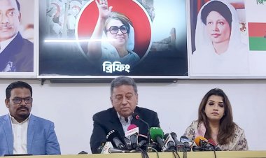  ট্রাম্পকে সামনে রেখে আওয়ামী লীগ ফেরার চেষ্টা করছে: খসরু