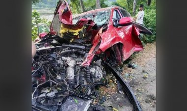 বাগেরহাটে গাছের সঙ্গে প্রাইভেটকারের ধাক্কায় চালকসহ নিহত ২