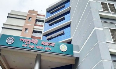 দুই ছেলেকে গলাকেটে হত্যার পর আত্মহত্যার চেষ্টা বাবার