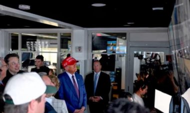 রকেটে কলা বেঁধে উৎক্ষেপণ করলেন ইলন মাস্ক