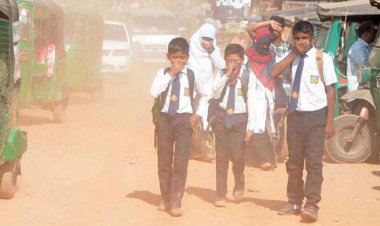 বায়ুদূষণের শীর্ষে আজও ঢাকা
