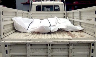  পেকুয়ায় সড়ক দুর্ঘটনায় স্বামী-স্ত্রী-সন্তানসহ নিহত ৫