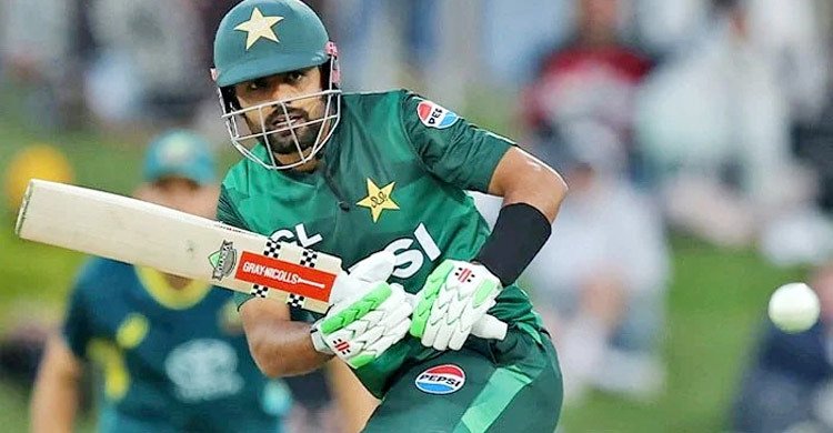  বাবর আজমের বিশ্বরেকর্ড, ছাড়িয়ে গেলেন গেইলকে