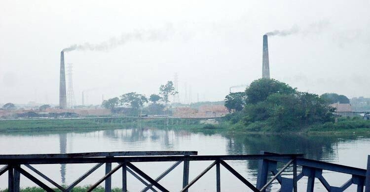  দিল্লির বায়ু বিপজ্জনক, ঢাকার খুবই অস্বাস্থ্যকর