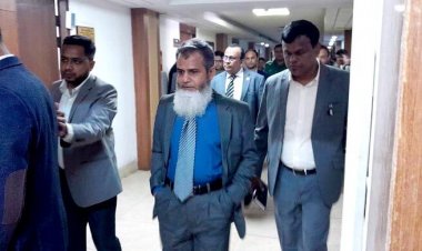  গণপূর্ত সচিব ১২ দিনের মধ্যে পুড়ে যাওয়া ভবনের সংস্কার কাজ সম্পন্ন হবে