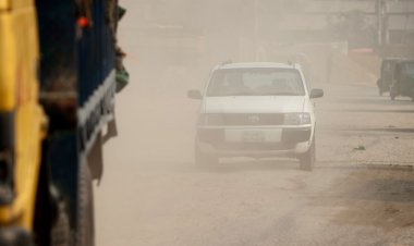 ঢাকার বাতাস আজ ‘খুবই অস্বাস্থ্যকর’, ৩ এলাকায় ‘ঝুঁকিপূর্ণ’