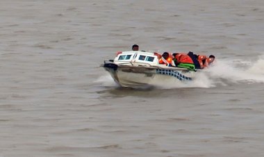 মাঝ নদীতে দুই স্পিডবোটের সংঘর্ষ, নিহত বেড়ে ৩