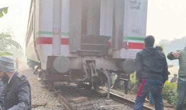 রাজশাহীর সঙ্গে সারা দেশের রেল যোগাযোগ বন্ধ