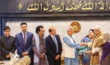 দলের প্রধান প্রধানমন্ত্রী হতে পারবেন না, রাষ্ট্রপতি হবেন নির্দলীয়,কমিশনের সুপারিশ