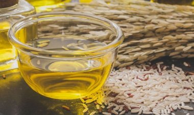 কোনো পদক্ষেপেই নিয়ন্ত্রণে আসছে না চাল ও তেলের বাজার