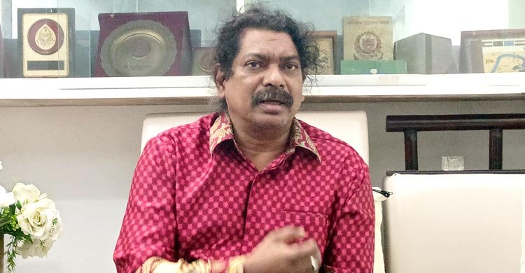 জজ মিয়া নাটক নয়, সে নিজে গ্রেনেড ছুড়েছিলেন: হাসিনুর