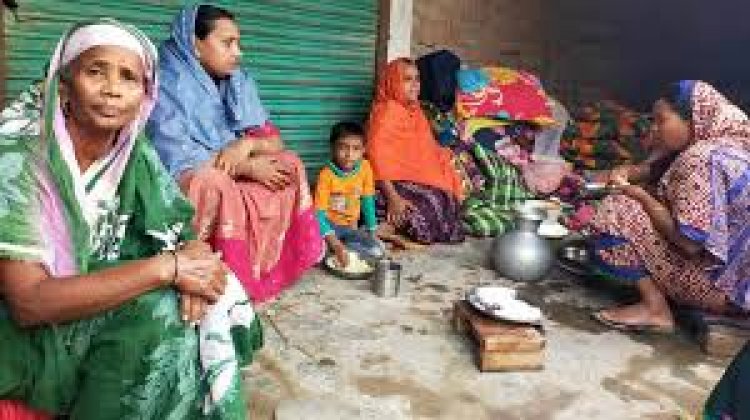 ‘এই জমি না দিলে বিষ দেন, খেয়ে মরি’