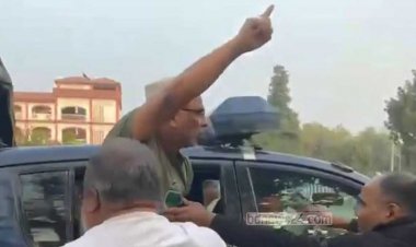 পুলিশের গাড়ি থেকে আওয়ামী লীগ নেতাকে ছিনিয়ে নিলেন নেতাকর্মীরা