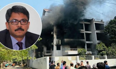 সাবেক প্রতিমন্ত্রী শাহরিয়ারের বাড়িতে আগুন