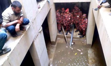  ধানমন্ডি ৩২ নির্মাণাধীন ভবন নিয়ে রহস্য, তোলা হচ্ছে আন্ডারগ্রাউন্ডের পানি