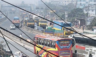 ছুটির দিনে ঢাকা-চট্টগ্রাম মহাসড়কে তীব্র যানজট