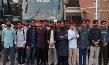 প্রধান উপদেষ্টার সঙ্গে দেখা করতে ঢাকার পথে কুয়েটের ৮০ শিক্ষার্থী