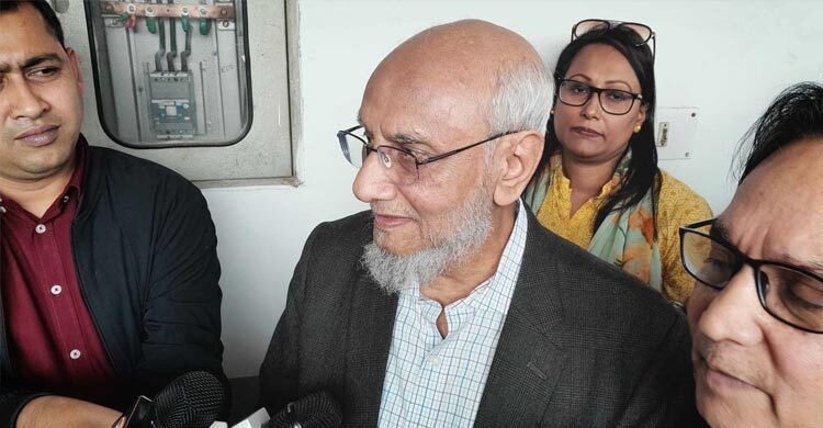 জনপ্রশাসন সংস্কারে শতাধিক সুপারিশ করছে কমিশন