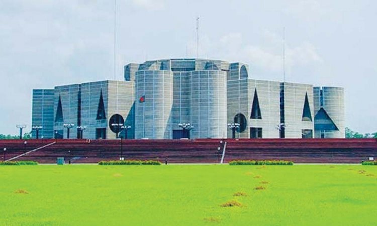 দ্রুত নির্বাচনের দিকেই যাচ্ছে সরকার