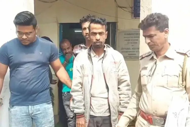 পশ্চিমবঙ্গে আওয়ামী লীগ ‘নেতা’ গ্রেপ্তার