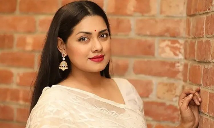 অভিনেত্রী নুসরাত ইমরোজ তিশার জন্মদিন আজ