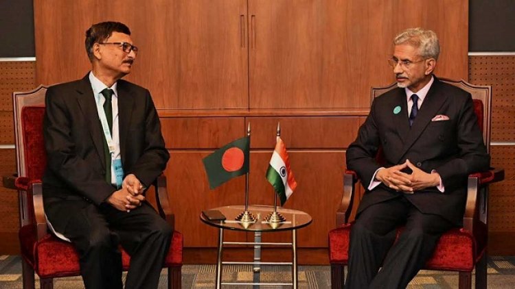 ভারতের পররাষ্ট্রমন্ত্রীকে বাংলাদেশ সফরের আমন্ত্রণ