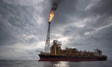 ইরান-রাশিয়া থেকে তেল আমদানি বৃদ্ধি করছে চীন